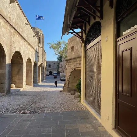 Rhodes Old Town Harmony Apartment